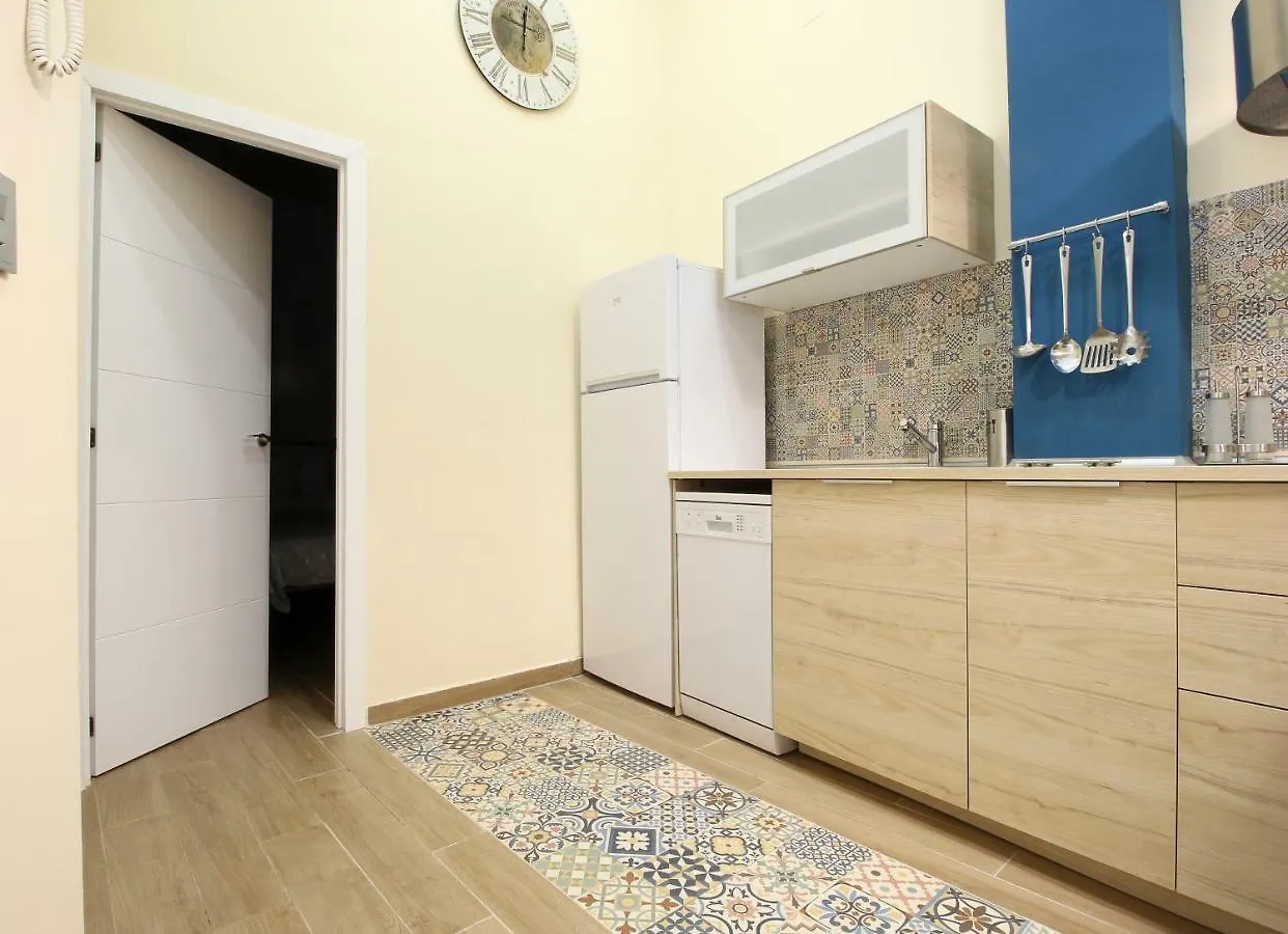 Deluxe Apartment In La Giralda Seville Spain